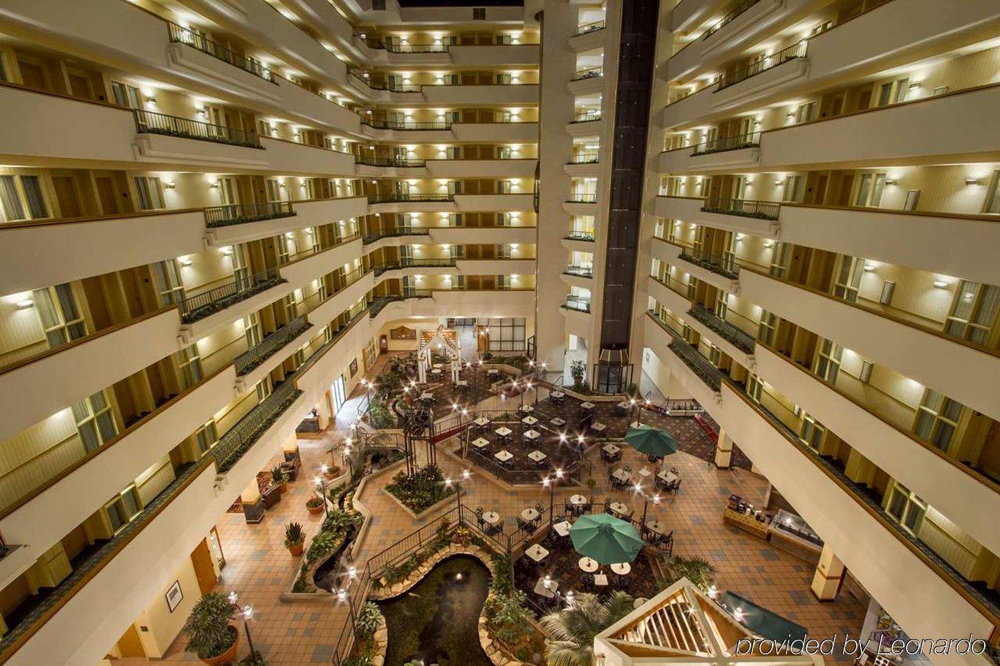 Embassy Suites Greenville Golf Resort & Conference Center מראה פנימי תמונה