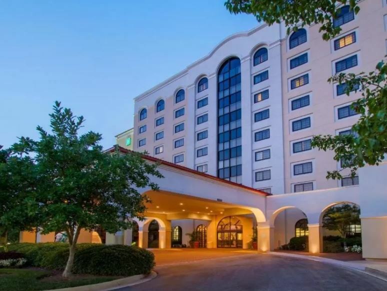 Embassy Suites Greenville Golf Resort & Conference Center מראה חיצוני תמונה